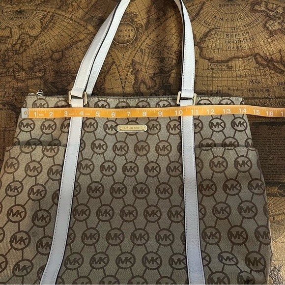 Michael Kors Tan Jacquard Jet Set Large Zip Tote White Leather Strap Side Pocket - Picture 9 of 14